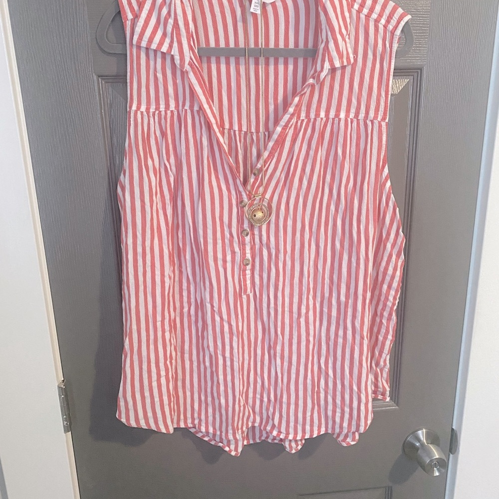 Cute Sleeveless striped plus size top